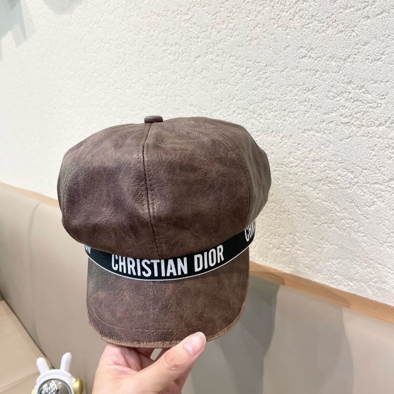 CHRISTIAN DIOR